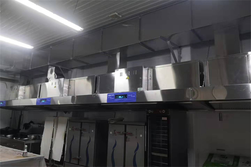The Appliaction Of Commercial Kitchen Exhaust Range Hood With ESP Filter 4
