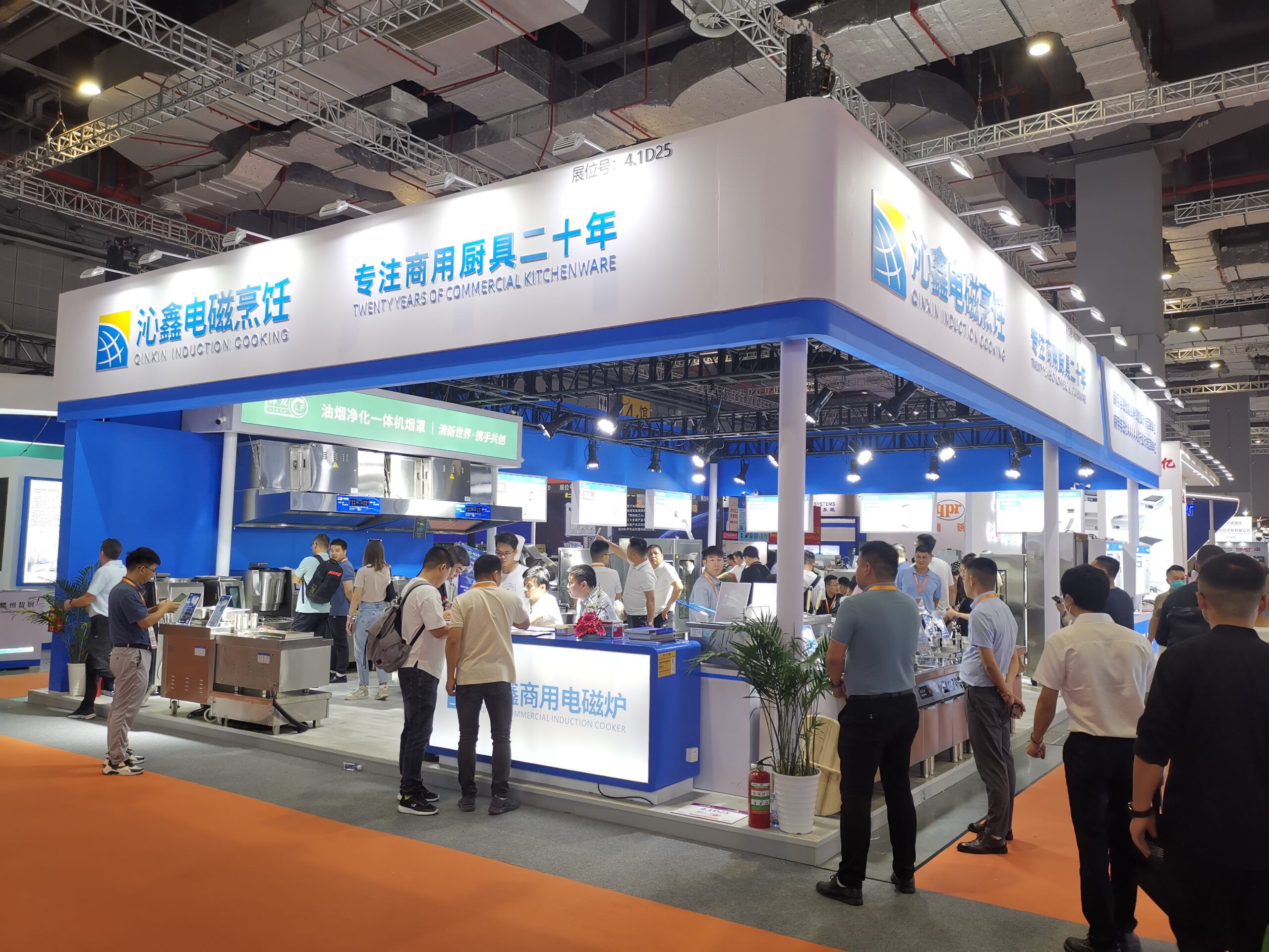 reviews the lestov commercial induction cooker manufacturer at 2023 shanghai hotelex exhibition 3