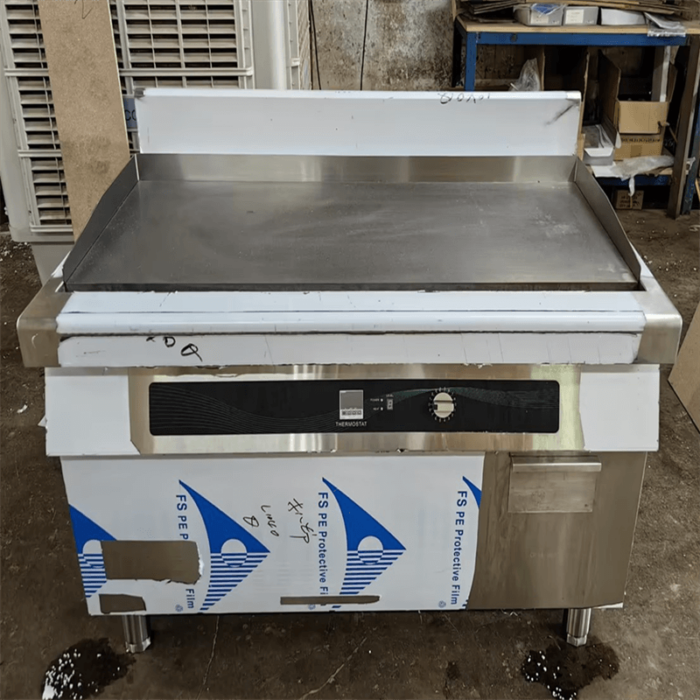 Upright Commercial Induction Flattop Griddle with Thermostatic LT-PL-E112